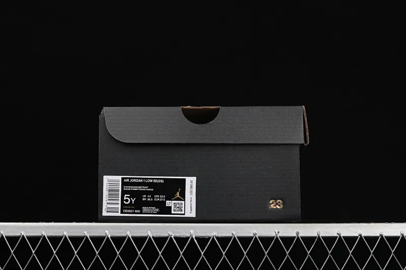 All categories Air Jordan Jordan series basketball shoes Air Jordan 1 Low Air Jordan 1 Low AJ1 Joe 1 Christmas red low-top basketball shoes DB3621-600
